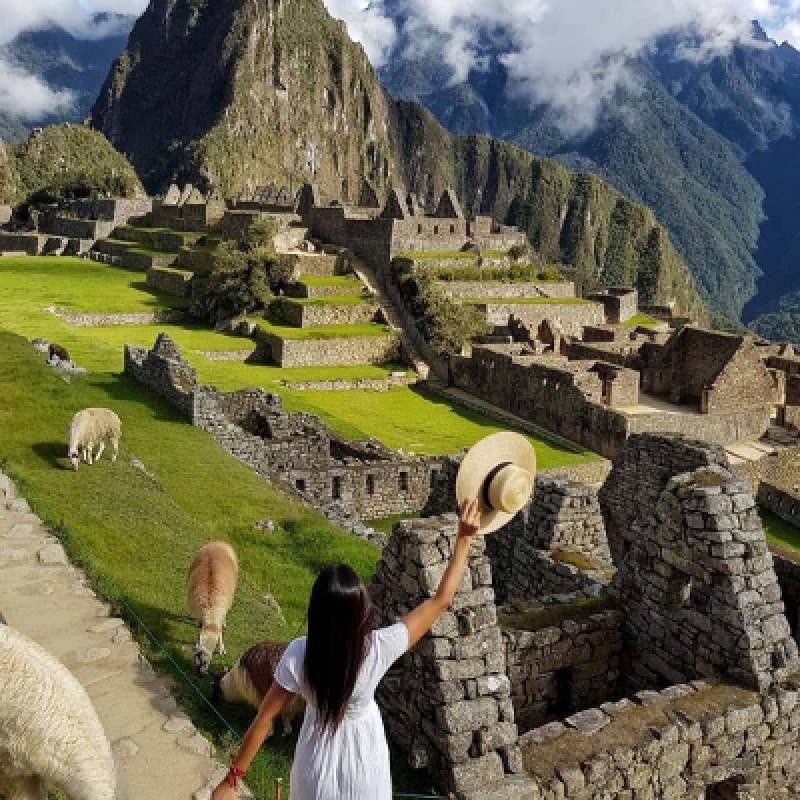 Private Tour 6 Days (Machu Picchu, Humantay Lake, Rainbow Muntain) 1