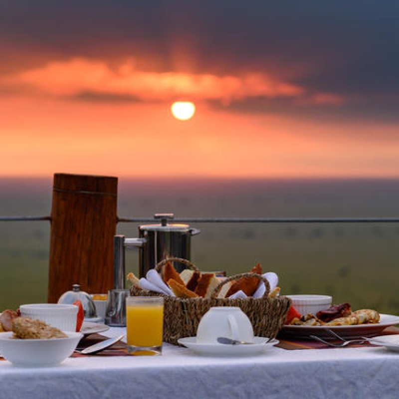 6 / Days 5 / Nights - The Great Migration Safaris Serengeti Luxury Package All-Inclusive 1