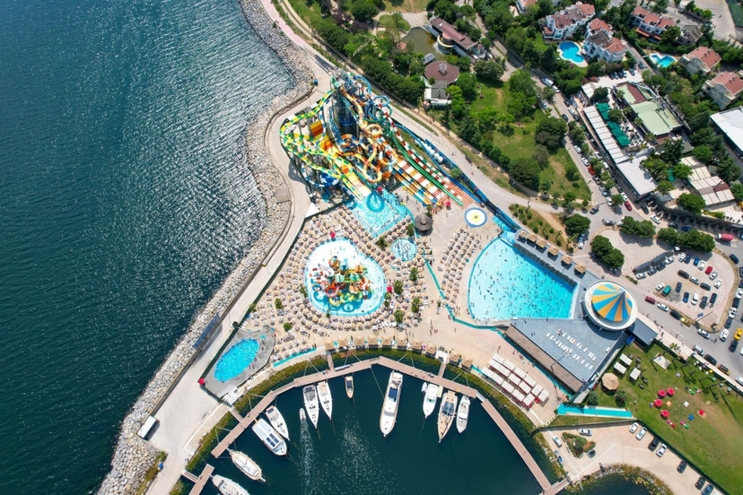 Daily Aquapark Tour Istanbul – Turkey’s Largest Waterpark Adventure 4