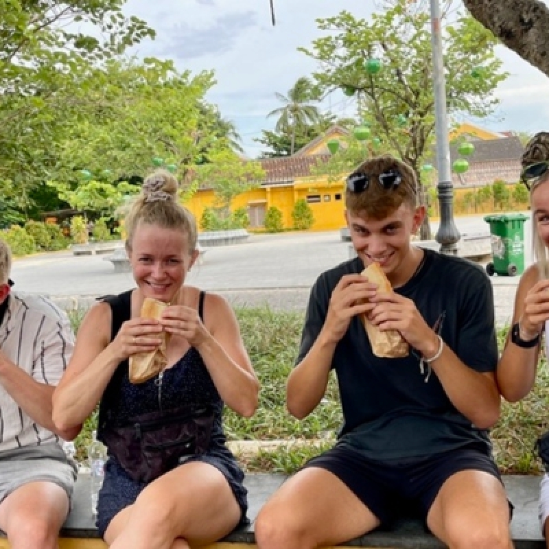 Hoi An Evening Food Tour Walking Explore Street Eats and Ancient Town 2