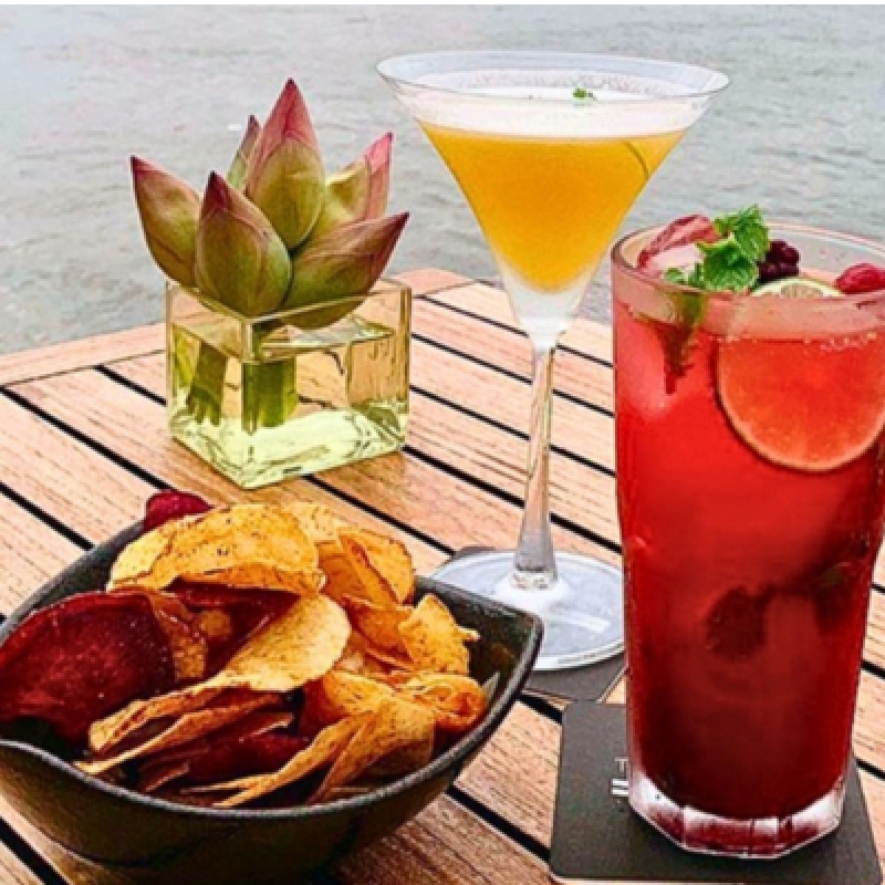 Luxury Saigon River Sunset Cruise with Cocktails and Scenic Views 2