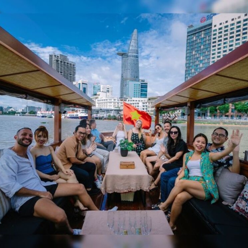 Luxury Saigon River Sunset Cruise with Cocktails and Scenic Views 4