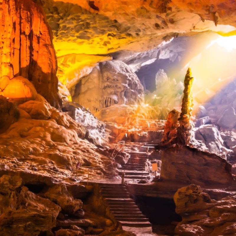 5-Star Luxury Ha Long Bay Day Cruise Sung Sot Cave Titop Island Buffet Lunch 3