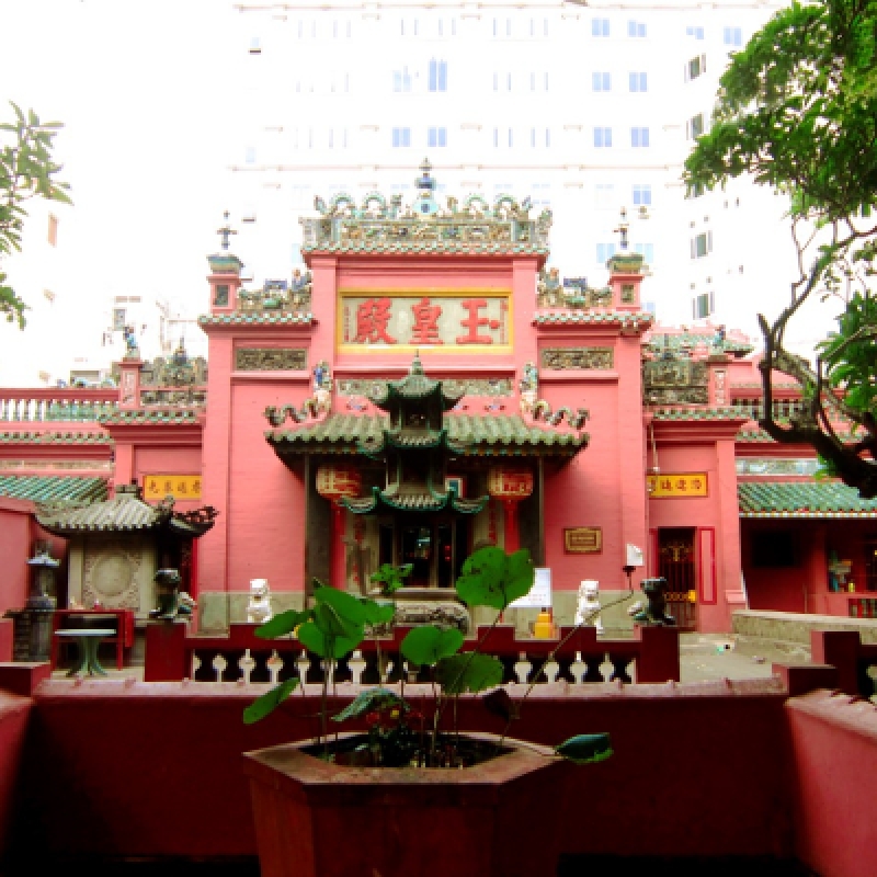 Saigon Cultural Historical Morning Tour Bridge Cathedral Local Markets 4