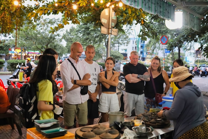 Explore Hidden Gems of Saigon Local Foods Culture Streets Bike Tour 2