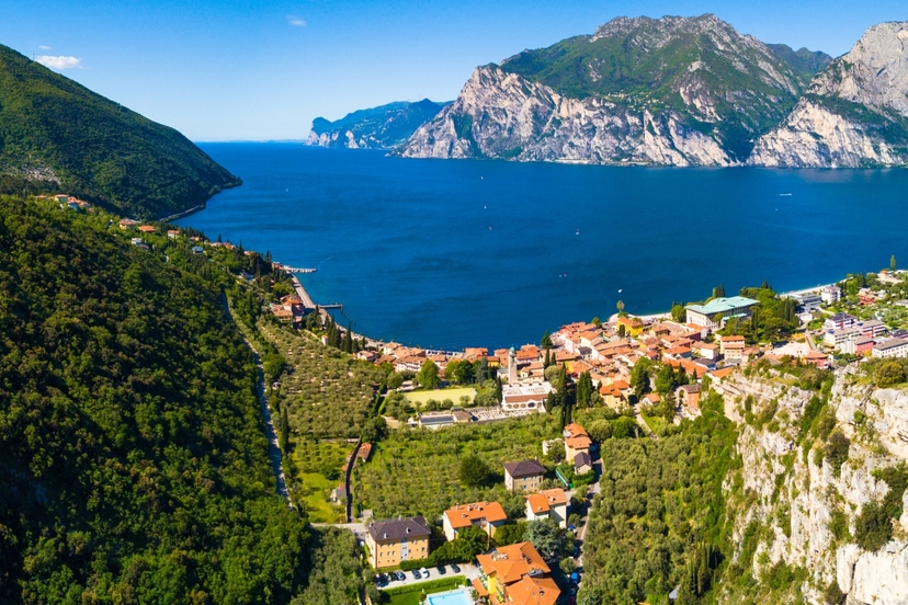 Full Day Visit of Verona and Lake Garda Tour from Milan 2