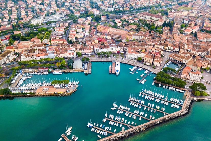 Full Day Visit of Verona and Lake Garda Tour from Milan 3