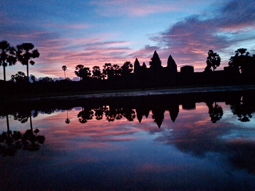 Private One Day Tour with Sunrise at Angkor Wat 3