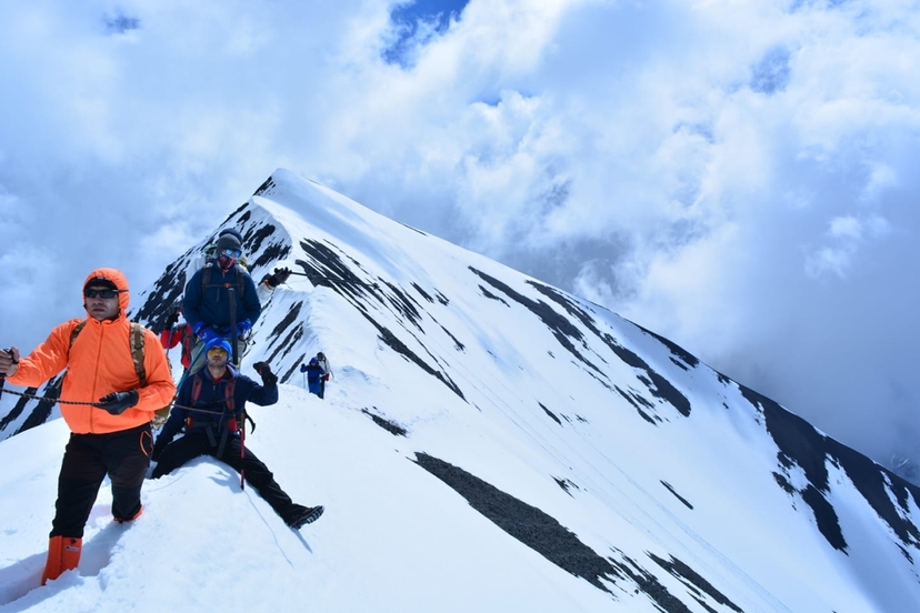 Bazarduzu Peak Hiking Adventure Tour (2 days, 1 night) 3