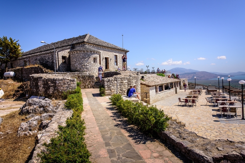 Private Tour to Blue Eye, Lekursi Castle and Ksamil 3