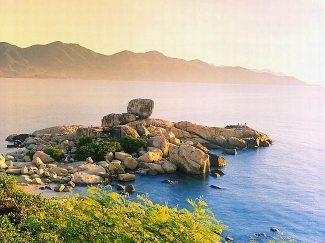 Nha Trang half-day private city tour 1