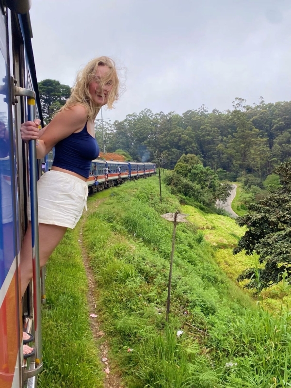 Lovers, Train Trail      11Day Tour 1