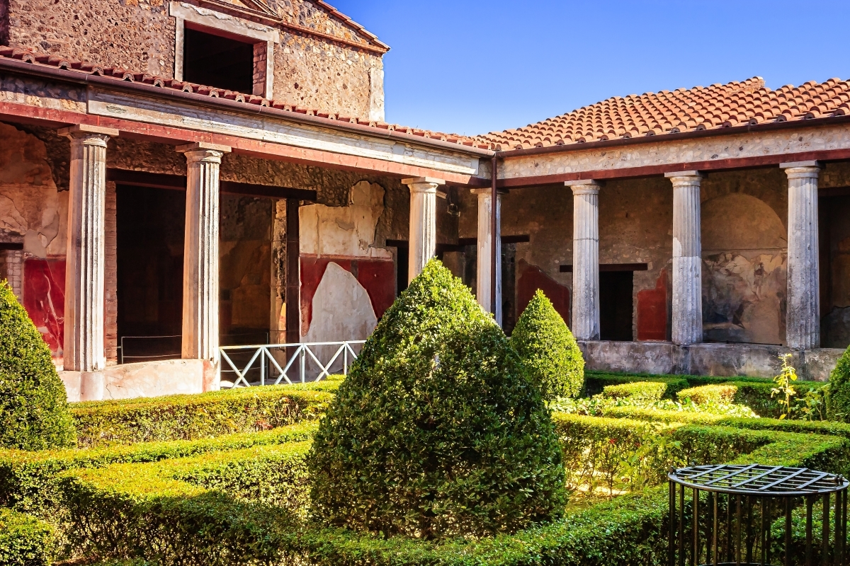 From Naples: Amalfi Coast & Pompeii Guided Tour without lunch – shared group 1