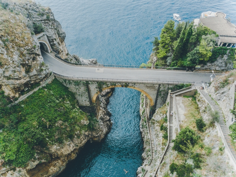 From Naples: Amalfi Coast & Pompeii Guided Tour with lunch – shared group 2