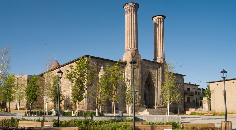 9-Day Ultimate Anatolian Heritage Tour: Erzurum, Ani Ruins, Mt. Nemrut & More 4
