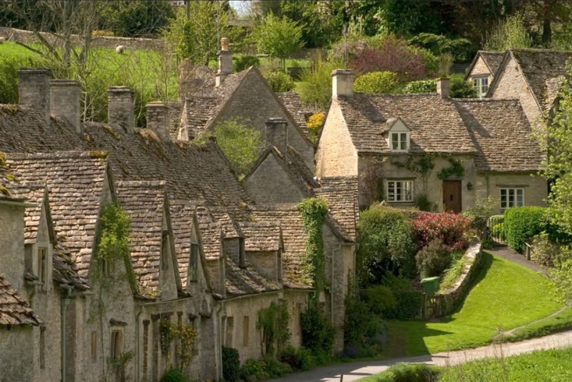 Full-Day Cotswolds Small-Group Tour from London 3