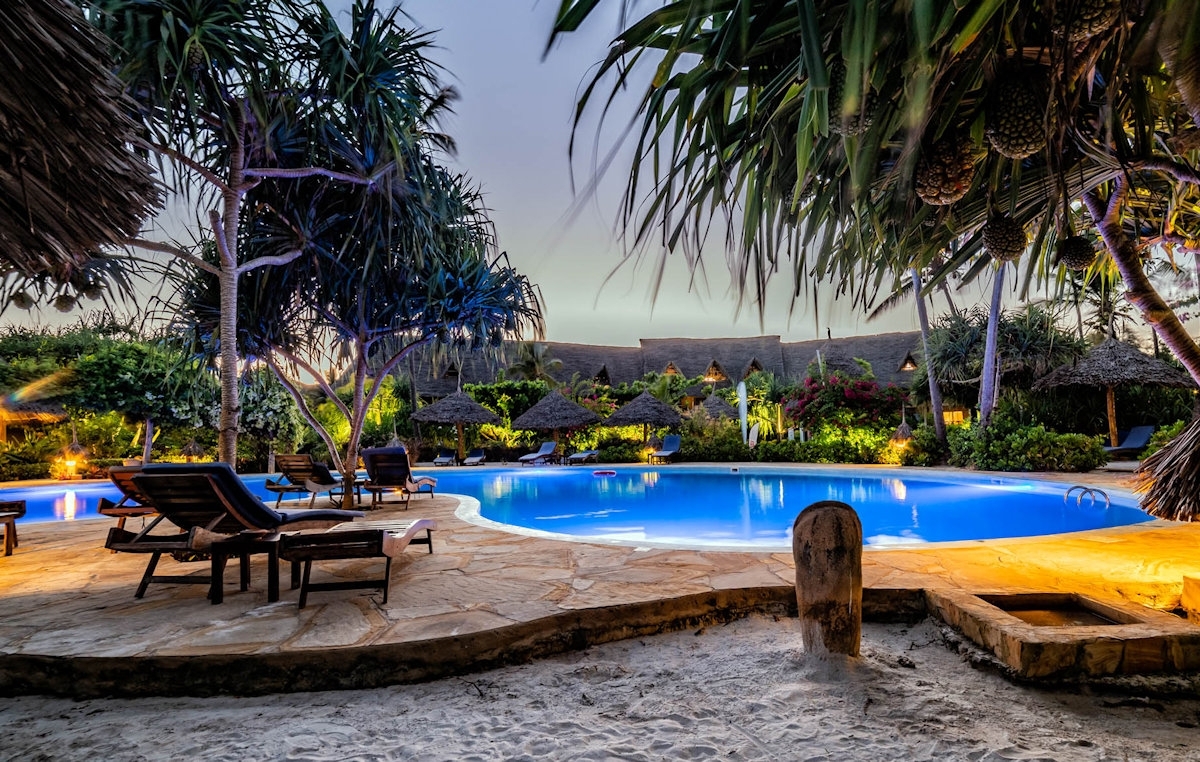 Northern Circuit Tanzania Safari with Beach Extension 1