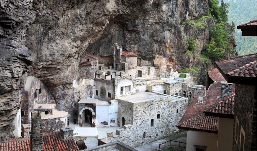 5 Day Guided Istanbul and Trabzon Tour: Bosphorus, Uzungöl & Sumela Monastery 4