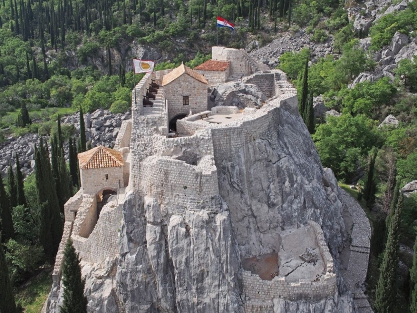 Konavle Valley and Falcon Fortress Half Day Tour with Lunch 2