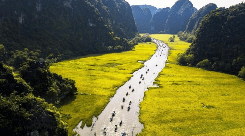 15 Days Journey Through the Heart of Indochina 3