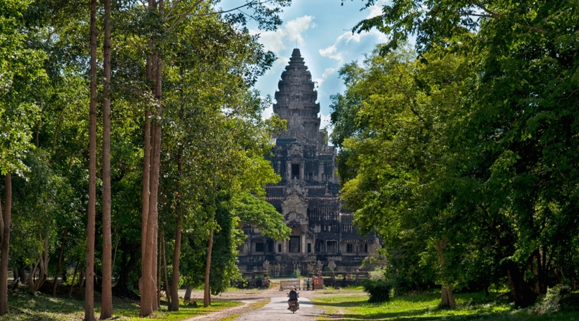 15 Days Journey Through the Heart of Indochina 4
