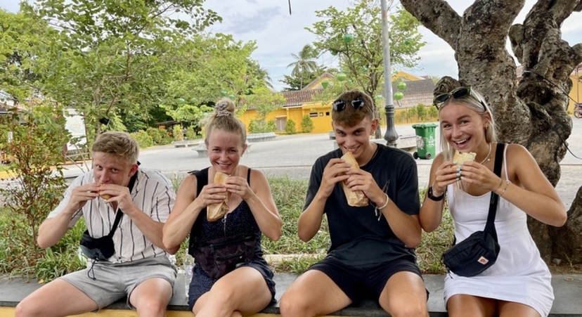Hoi An Walking Food Tour – Explore 8 Local Dishes in Just One Evening By Sanna Tour 4