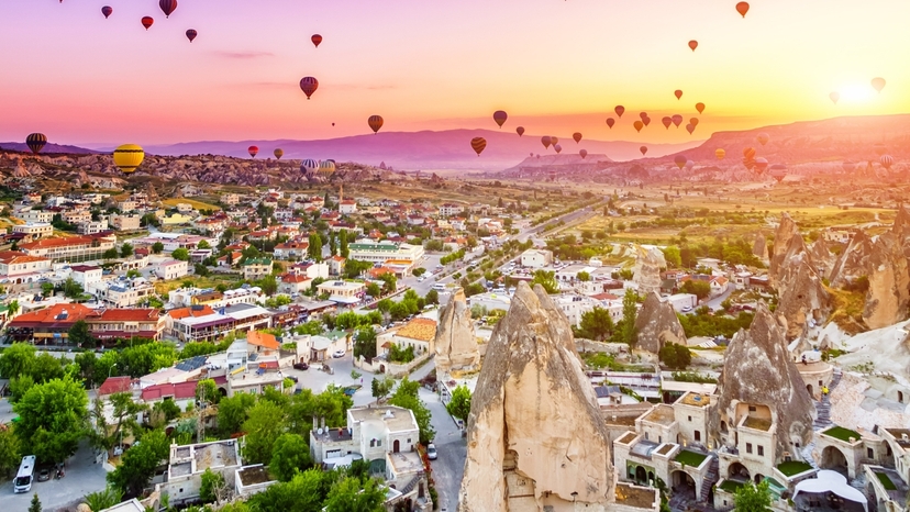 Best of Turkey Grand Tour: Kusadasi, Pamukkale, Bodrum, Antalya & Cappadocia 2