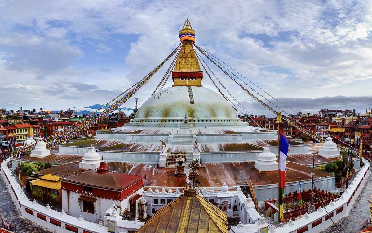 Nepal Discovery Tour - Culture, Wildlife, Villages and Himalayas 1