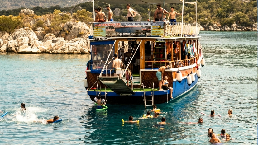Dalyan Moonlight Lake Cruise – Sunset, BBQ & Starry Night Swim 4