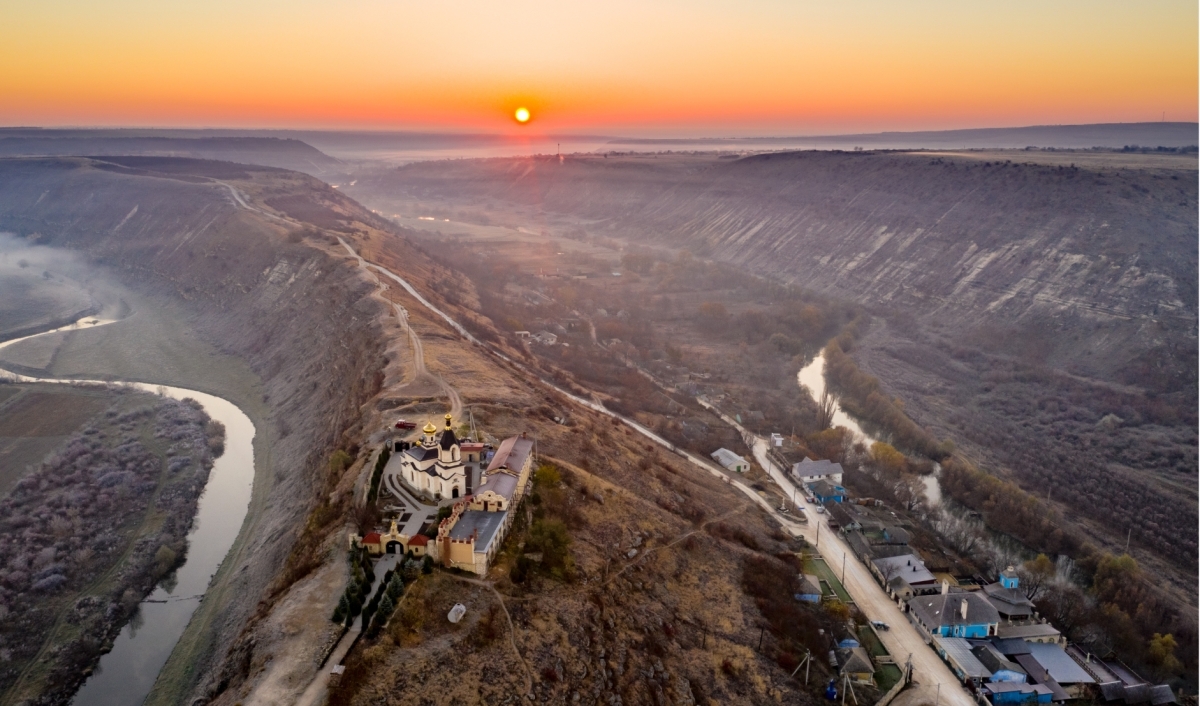 4 Days Beyond Borders in Gagauzia, Moldova & Transdniestria Tour 1