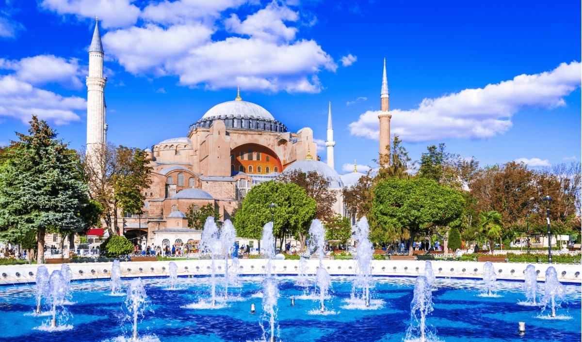 5 Day Istanbul Student Tour – Explore Hagia Sophia, Blue Mosque & Ottoman Treasures 1