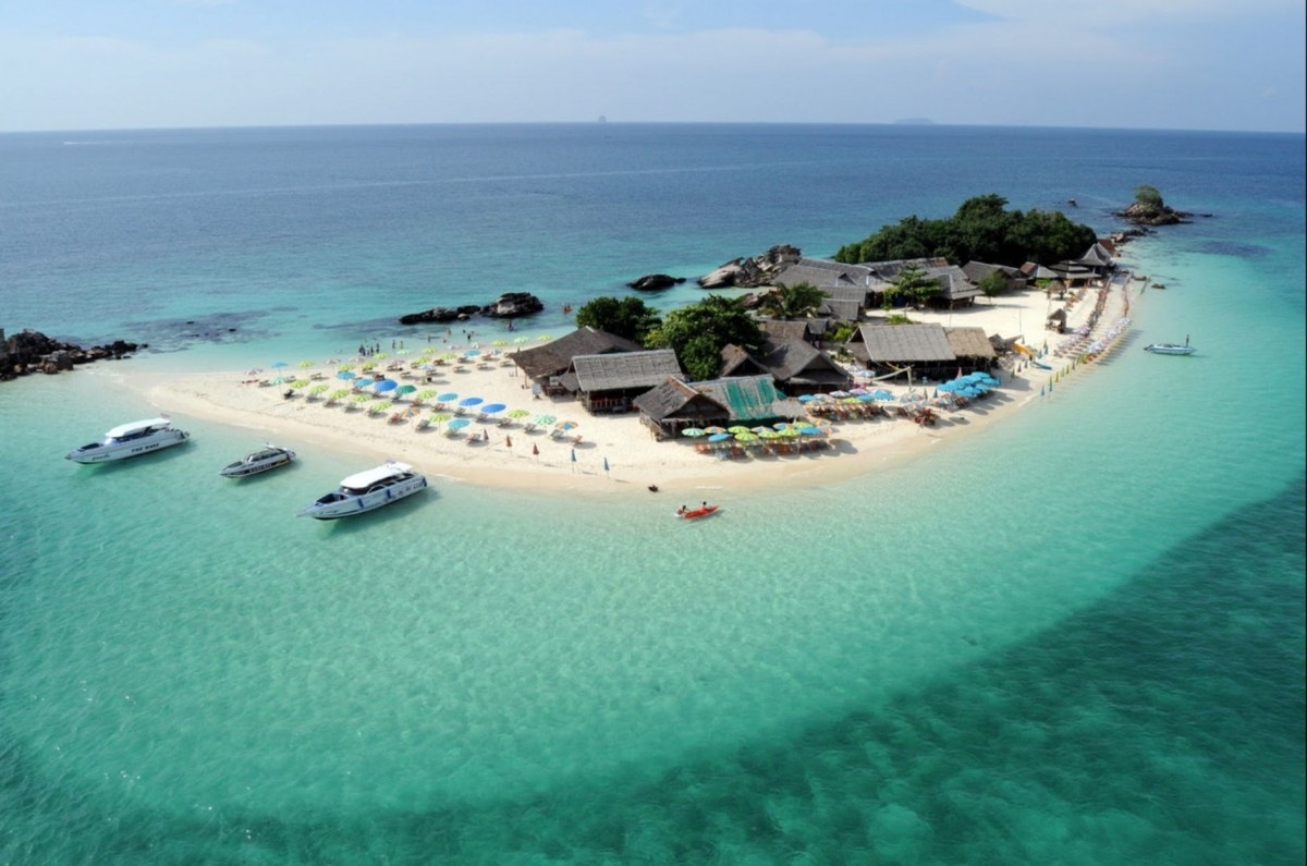 Phuket + Phi Phi Island 3Day Fullboard package  1