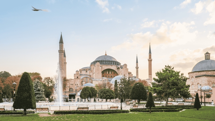 3 Days Istanbul New Year Tour Package – Local Vibes & Street Party Experience 4