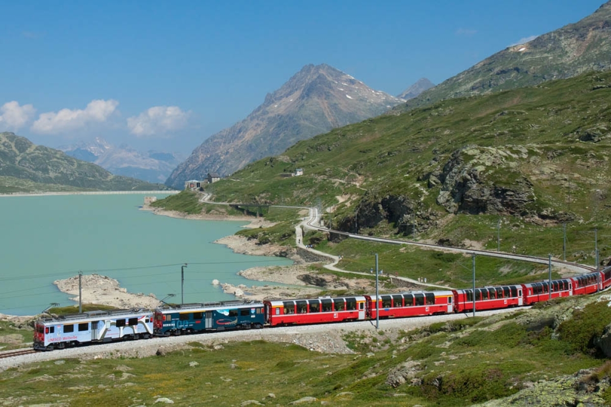 Bernina Express and Swiss Alps - Day Trip from Milan 1