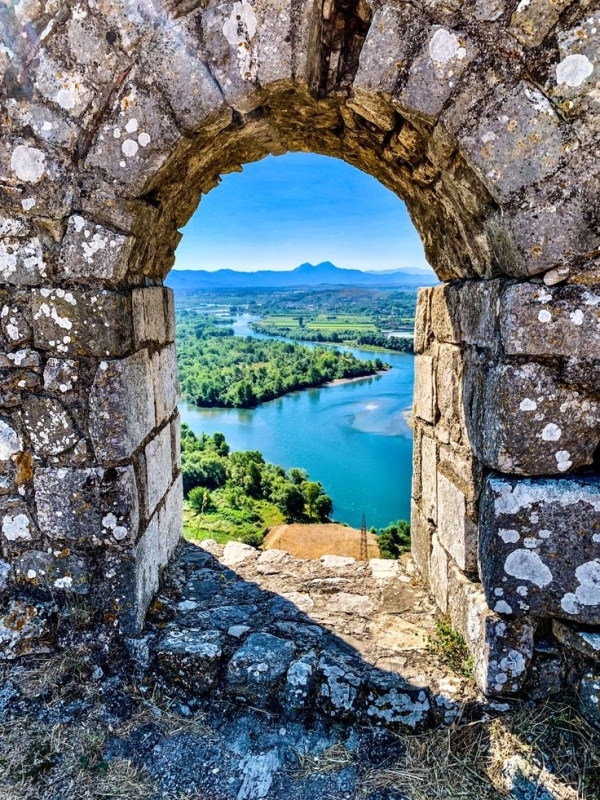 EuroSummer Diary: Hidden Pages of Albania 3