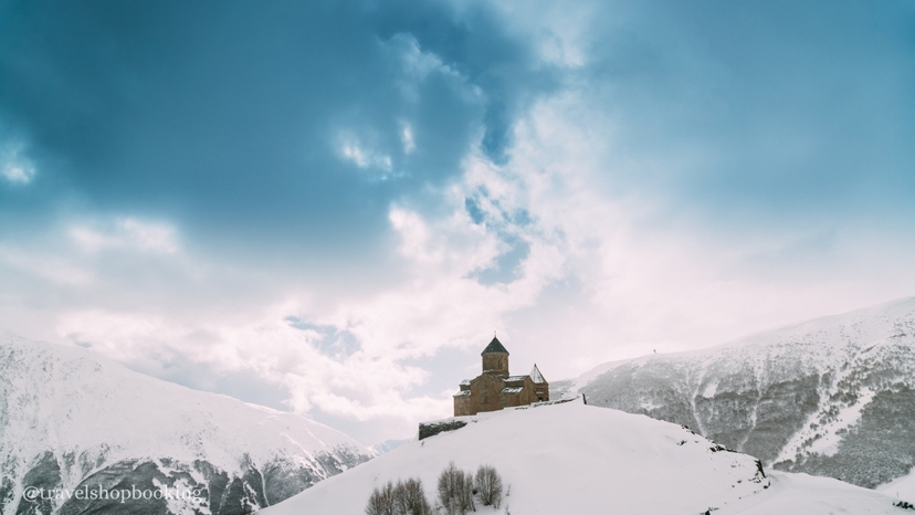 Kazbegi Winter Tour from Tbilisi – Gergeti Trinity Church & Caucasus Mountains 2