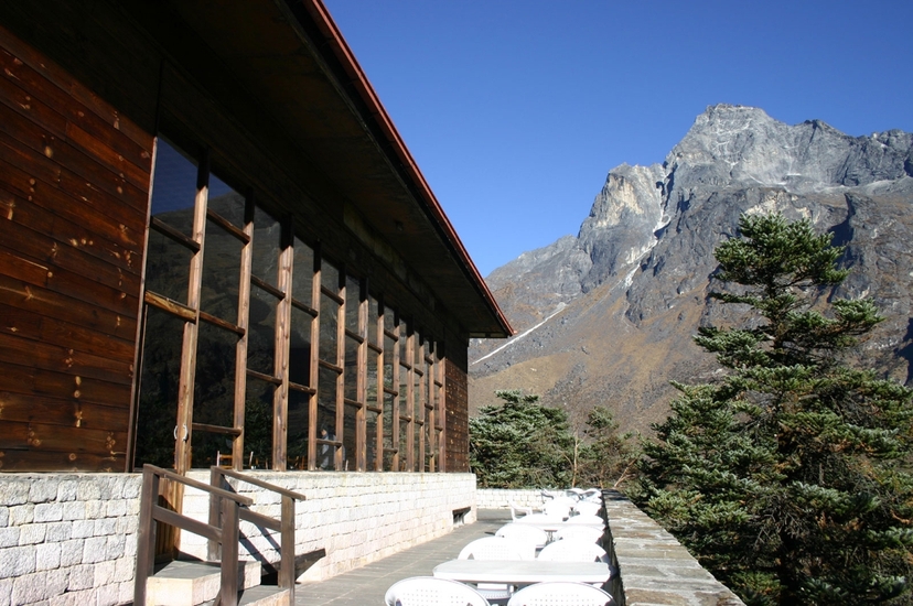 Chopper flight and breakfast at Hotel Everest view 4
