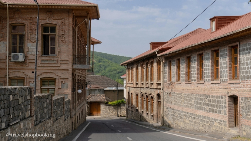 11 Day Caucasus Tour: Azerbaijan & Georgia – Baku, Kakheti, Kazbegi, Vardzia 4