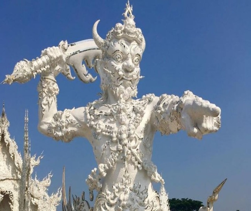 Chiang Mai-Chiang Rai: White -Blue -Red Temple-Lalita Cafe 3