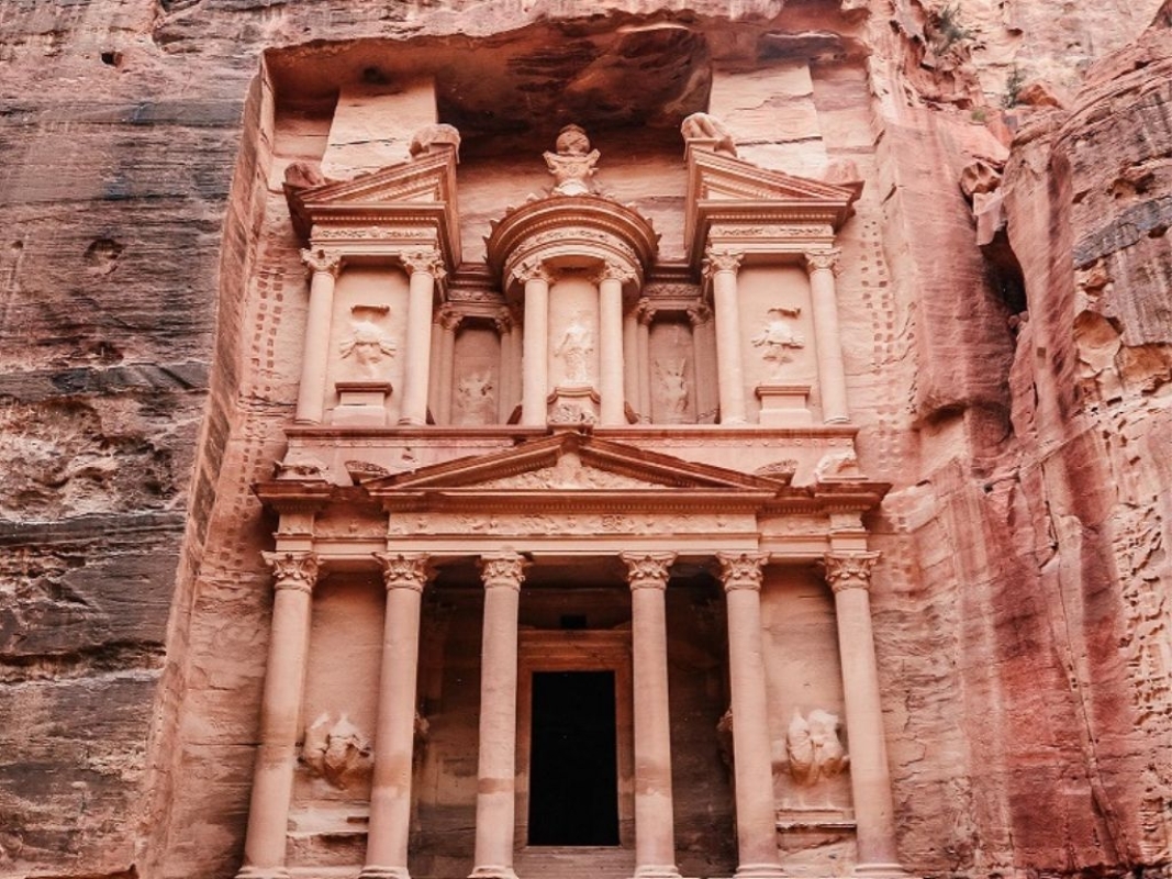 Discover Jordan in 4 Days 1