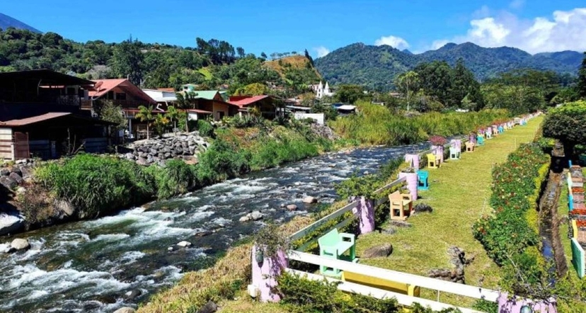 9 Days Across Panama: Culture, Mountains & Caribbean Paradise 3