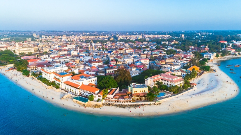 Zanzibar: Stone town Street food market walking tour with transfer 3