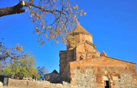 Akdamar Monument Museum&Church