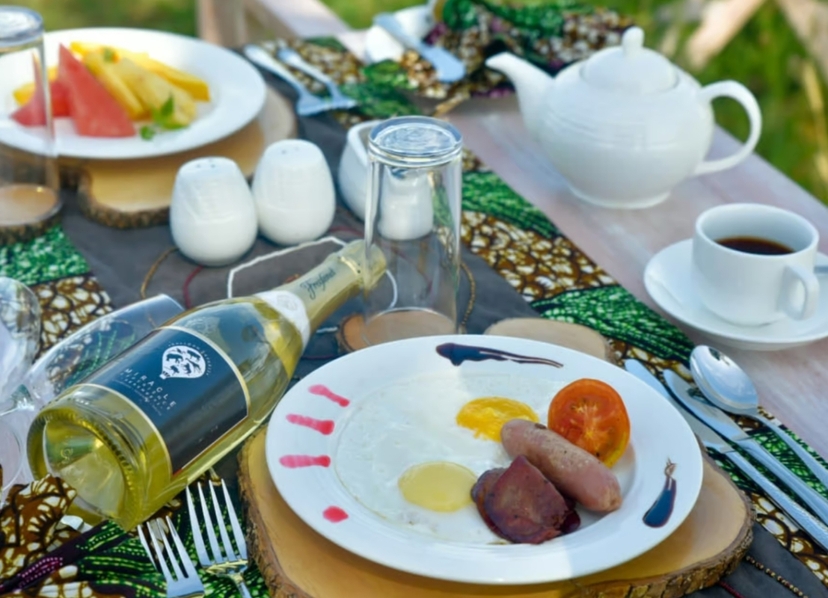 Serengeti: Hot Air Balloon Flight with Champagne Breakfast 4