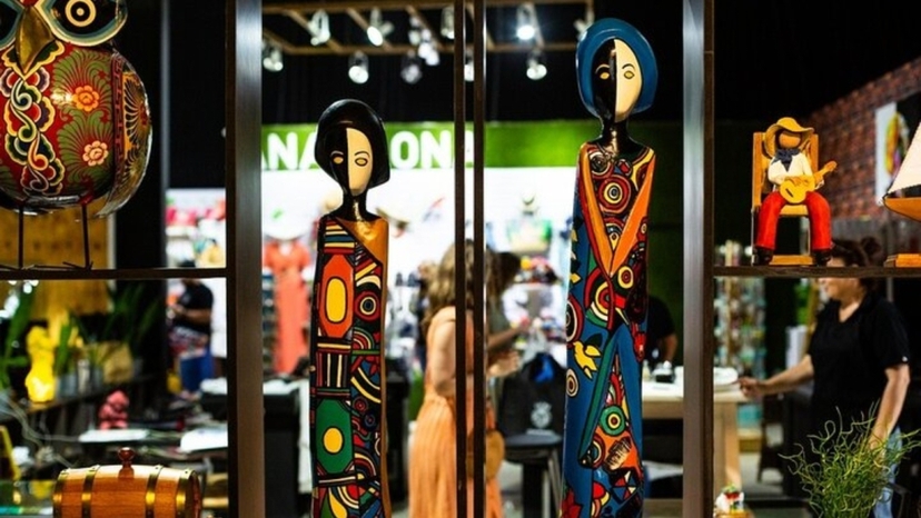 Punta Cana: Souvenir Shopping & Rum Tasting Tour 4