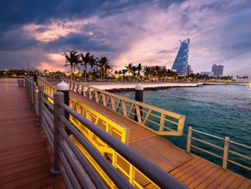 Jeddah’s Coastal Elegance: A Luxury Waterfront Experience 2