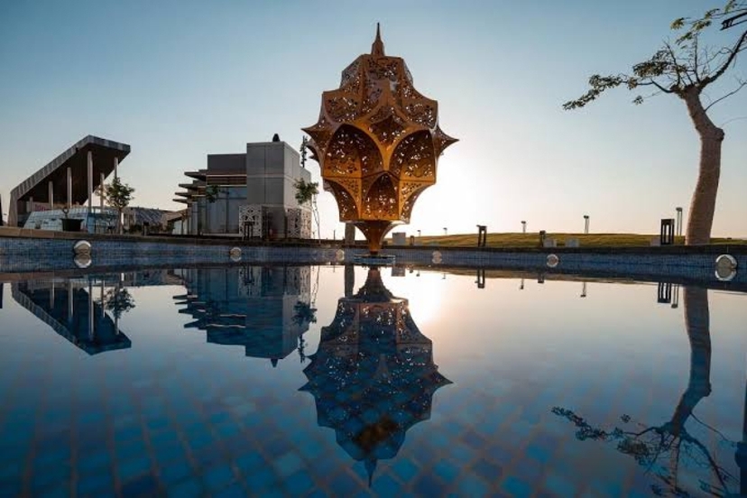 Jeddah’s Coastal Elegance: A Luxury Waterfront Experience 3