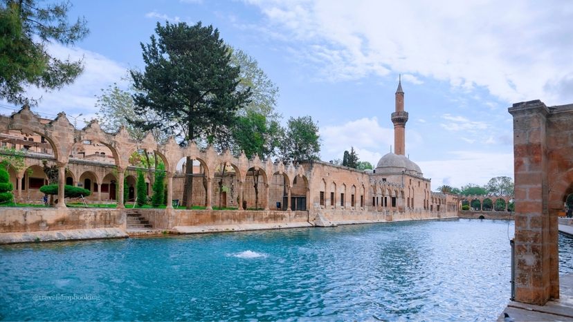 2-Day Diyarbakır to Şanlıurfa, Göbeklitepe, Harran & Halfeti Tour 4