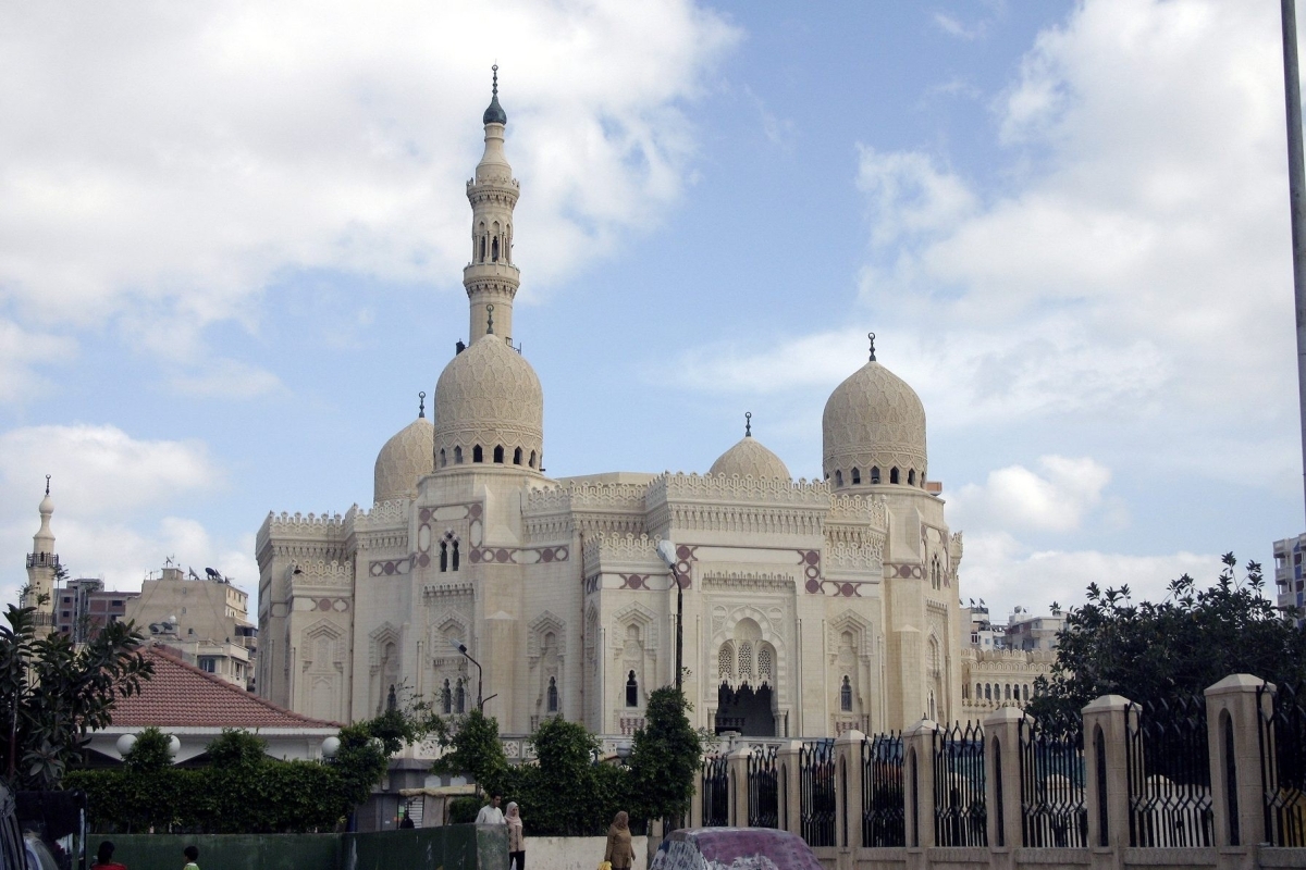 5-Day Private Cairo, Giza Pyramids, Coptic Cairo & Alexandria Tour 1