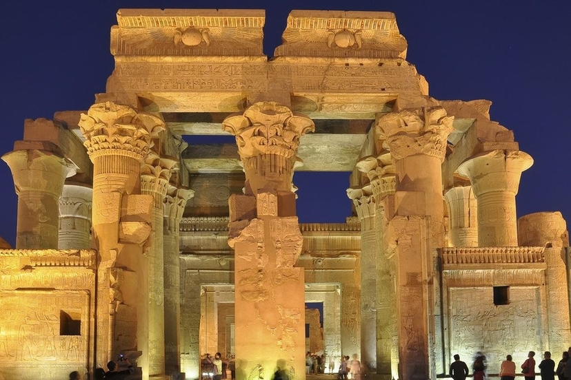5-Day Private 5-Star Deluxe Nile Cruise Luxor to Aswan: MS Farida 4